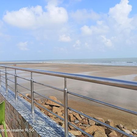 Silver Sand Eco Resort !! Beachfront !! With Biggest Pool And Huge Open Area !! Ideal For Weddings !! Couple Friendly !! ماندارموني المظهر الخارجي الصورة