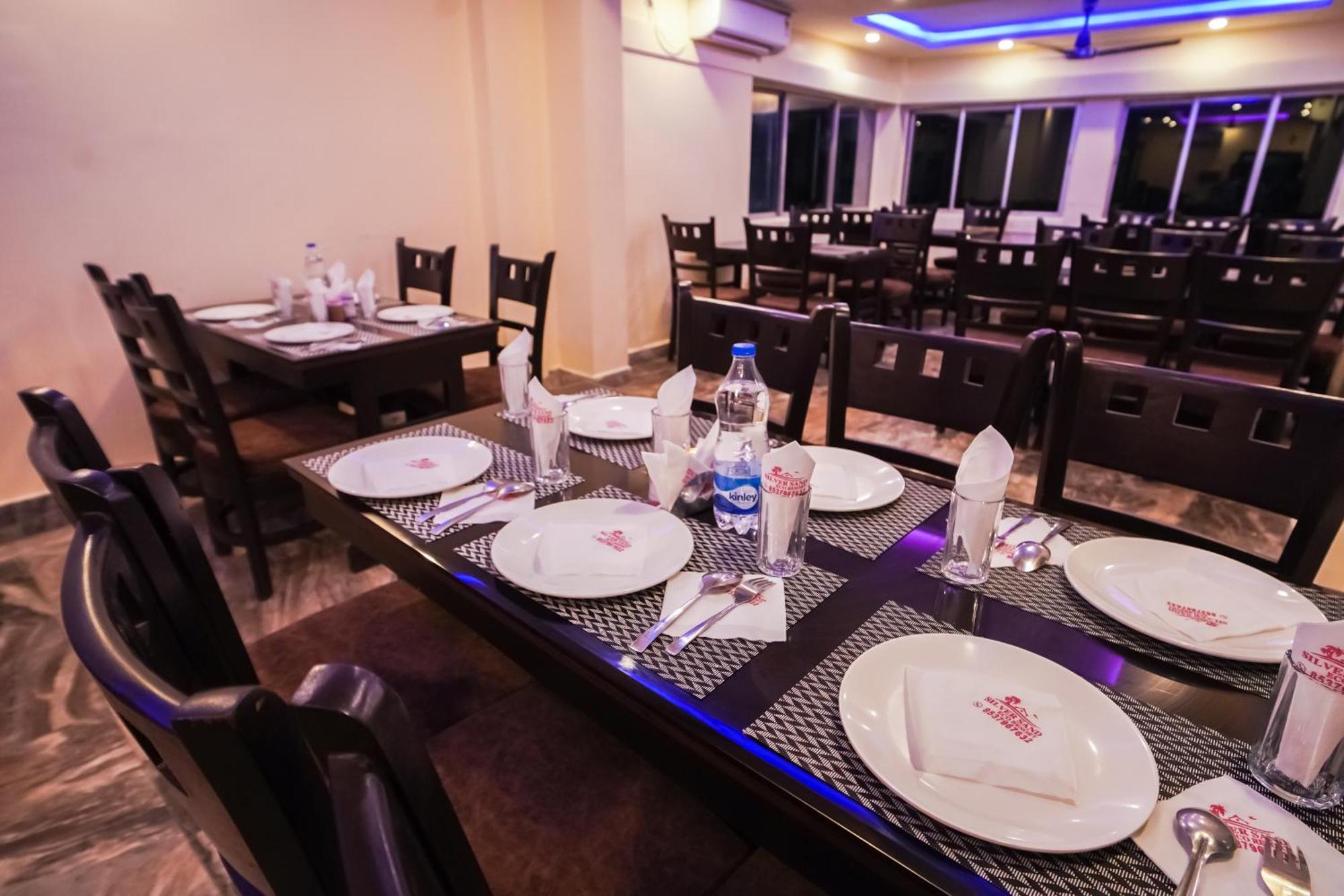 Silver Sand Eco Resort !! Beachfront !! With Biggest Pool And Huge Open Area !! Ideal For Weddings !! Couple Friendly !! ماندارموني المظهر الخارجي الصورة
