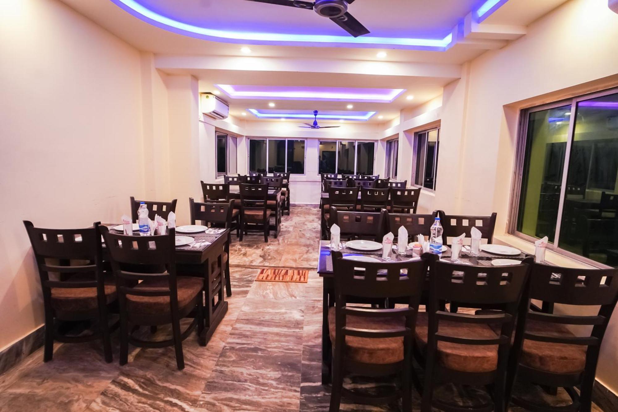 Silver Sand Eco Resort !! Beachfront !! With Biggest Pool And Huge Open Area !! Ideal For Weddings !! Couple Friendly !! ماندارموني المظهر الخارجي الصورة