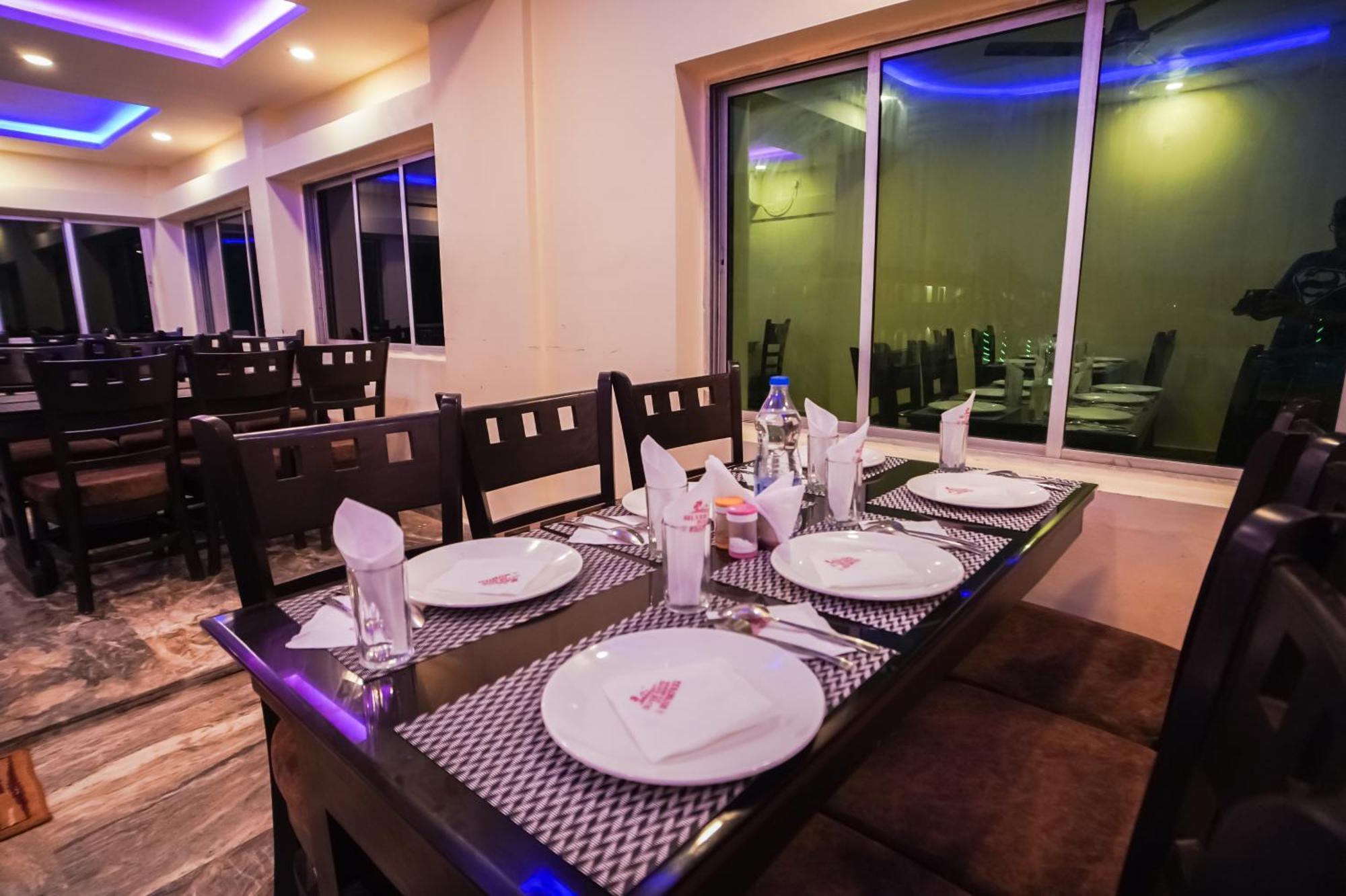 Silver Sand Eco Resort !! Beachfront !! With Biggest Pool And Huge Open Area !! Ideal For Weddings !! Couple Friendly !! ماندارموني المظهر الخارجي الصورة