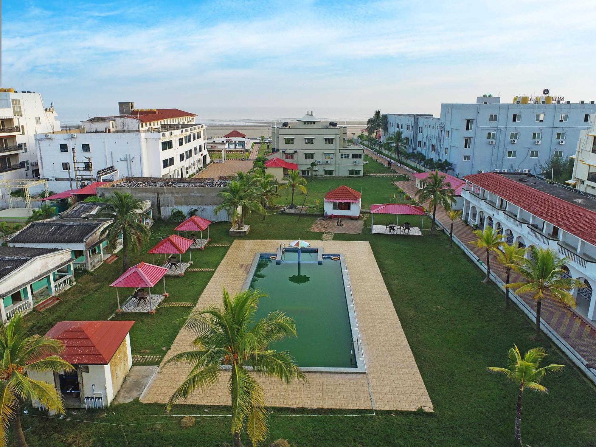 Silver Sand Eco Resort !! Beachfront !! With Biggest Pool And Huge Open Area !! Ideal For Weddings !! Couple Friendly !! ماندارموني المظهر الخارجي الصورة